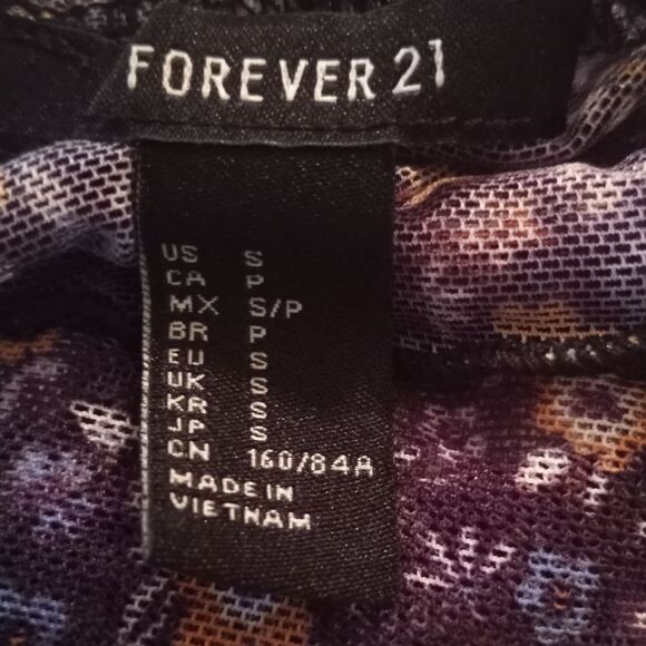 FOREVER 21 SHEER PURPLE FLORAL TOP SZ.S EUC - Picture 5 of 5